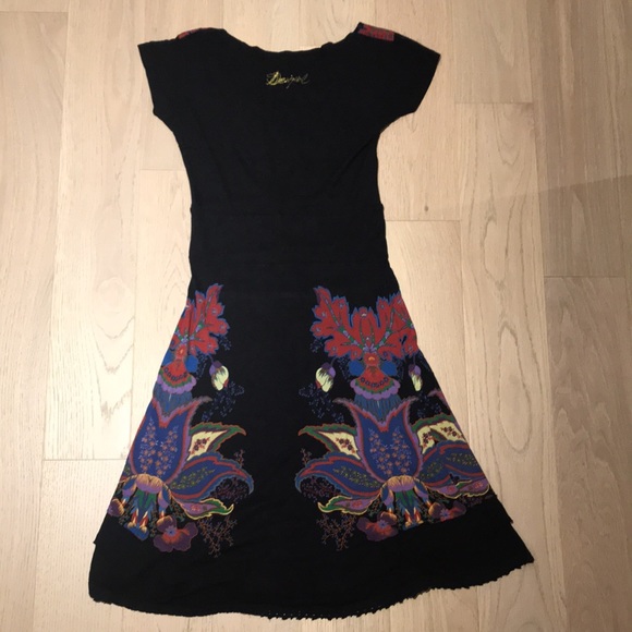 Cute Desigual Dress - Picture 2 of 5